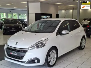 Peugeot 208 1.2 Signature Nwe Dis.riem/Cruise/Carplay/Android auto/Airco