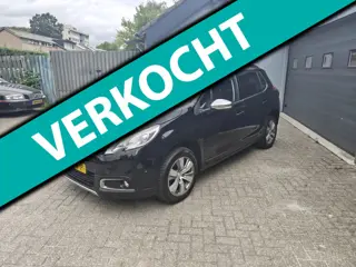 Peugeot 2008 1.2 PureTech Allure,Climate control,Automaat,Navi,Parkeersensoren,Panoramadak,Cruise co