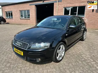 Audi A3 1.6 Ambition // 98.000 km NAP !! // Nieuwe APK