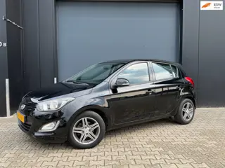 Hyundai I20 1.2i 5drs airco, NAP