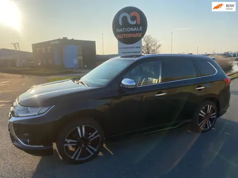 Mitsubishi Outlander | 2015 | 2.0 PHEV instyle+ | APK | AUTOMAAT | FULL OPTIONS !!