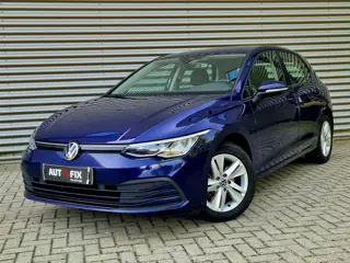 Volkswagen GOLF 1.0 eTSI Life Business / Carplay / Stoelverw / Stuurverw / ACC