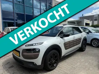 Citroen C4 Cactus 1.2 PureTech Shine Trekhaak, Navi, Camera, APK 06/27