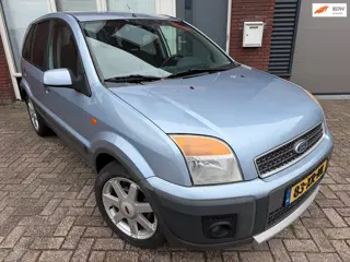 Ford Fusion 1.6-16V Crossroad / Camera / Navi / Airco / NAP