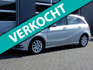 Mercedes-Benz B-klasse 180 Ambition LED/Navi/CruiseControl/Trekhaak