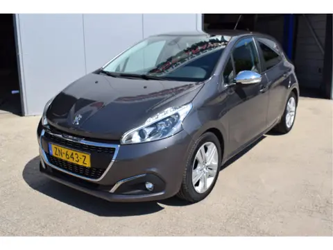 Peugeot 208 1.2 Signature | NL-Auto | NAP | Apple Carplay/Android Auto