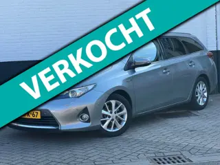 Toyota Auris Touring Sports 1.8 Hybrid Lease+|Pano|Trekhaak|Keyless|Camera