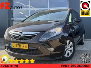 Opel Zafira Tourer 1.4 Business+ - Navigatie - Stoelverwarming - Trekhaak