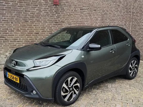 Toyota Aygo X 1.0 VVT-i S-CVT Puls Automaat Bi-tone Camera Carplay Adaptive-Cruise Org.NL NAP