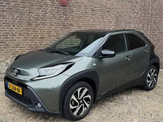 Toyota Aygo X 1.0 VVT-i S-CVT Puls Automaat Bi-tone Camera Carplay Adaptive-Cruise Org.NL NAP