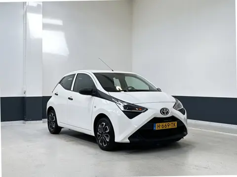 Toyota Aygo 1.0 VVT-i x-fun| NL| 1 Eig | Airco| C.V | Bluetooth |