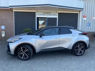 Toyota C-HR 2.0 Plug-in Hybrid 220 Executive (bj 2025)