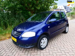 Volkswagen Fox 1.4 75pk 4-Cilinder Zuinig INRUILKOOPJE ZO MEE