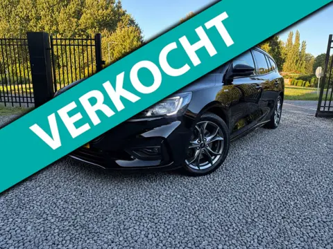 Ford Focus Wagon 1.0 EcoBoost Hybrid ST Line / Stoelverwarming / Stuurverwarming / Camera /