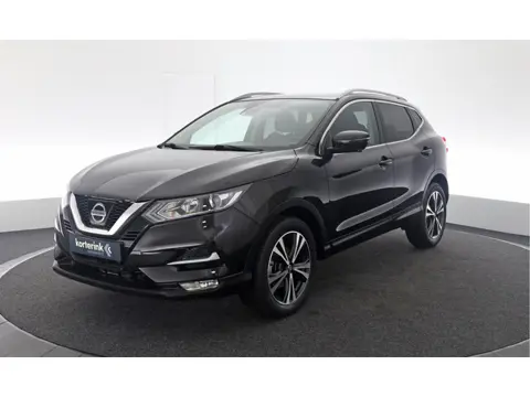Nissan QASHQAI 1.2 N-Connecta (bj 2017, automaat)