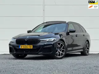 BMW 5-serie Touring 530e M-Sport Org NL Pano Keyless Stoelventilatie+ Verwarming Laser light Camera 