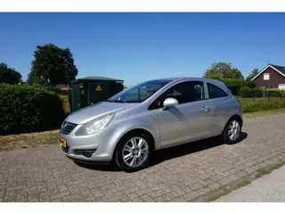 Opel Corsa 1.2-16V Enjoy
