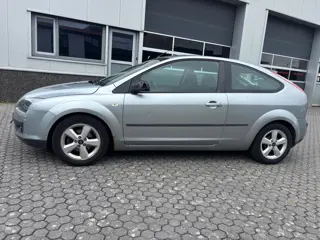 Ford Focus 1.6-16V First Edition NAP AIRCO