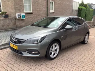 Opel Astra 1.2 Edition vol opties zeer mooi