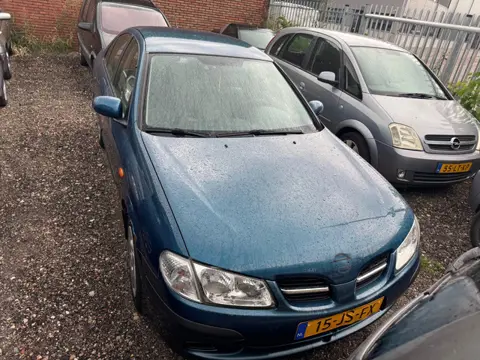Nissan Almera 1.5 Comfort