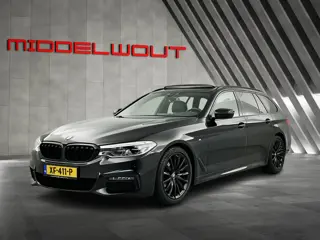 BMW 5 Serie Touring 520i High Exe. M-Sport Pano-dak/Leder/Camera/Keyless Entry