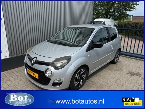 Renault Twingo 1.2 16V Dynamique / NIEUWE APK / FACELIFT MODEL / SPORTIEF / NL-AUTO