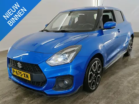 SUZUKI SWIFT 1.4 SPORT SMART HYBRID I APPLE CARPLAY I P-CAMERA I NAVIGATIE I STOELVERWARMING