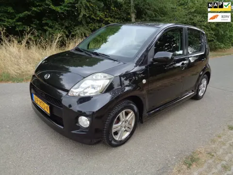 Daihatsu Sirion 2 1.3-16V Sport Airco! 82000 NL km's! NAP!