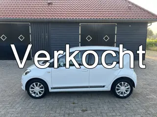 Volkswagen up! 1.0 move up! BlueMotion Club Airco Cv Stoelverwarming Navi