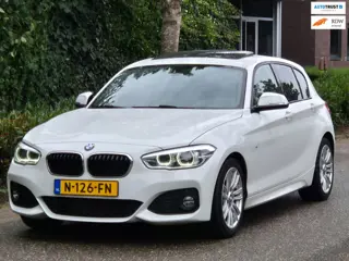 BMW 1-serie M Sport Apple CarPlay Alcantara Schuifdak LED 118i M Sport