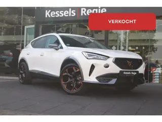 CUPRA Formentor 1.4 e-Hybrid Business | Keyless | 19” | Ambient | Stoelverwarming | Sensoren | Blis 