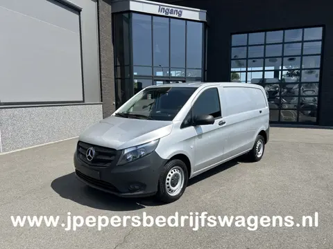 Mercedes-Benz Vito 114 CDI Camera / Navigatie / Parkeersensoren / Cruise control / Airco / 270 Grade