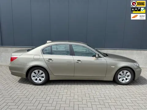 BMW 5-serie 530i Executive Automaat, 53.000 km, NED. auto, Youngtimer, Unieke auto
