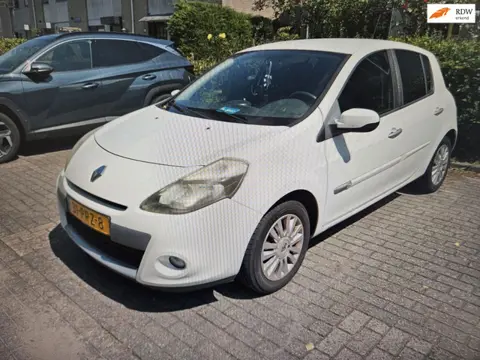 Renault Clio 1.2 Collection 5 deuren airco elektrische ramen sport wielen apk maart 2027 bouwjaar 20