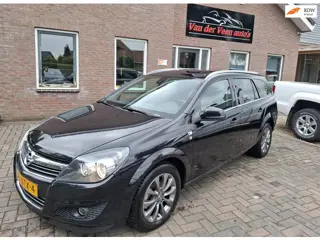 Opel Astra Wagon 1.6 Cosmo. O.a. cruise, airco, navi, Zeer netjes en zeer goed onderhouden. Nieuwe A