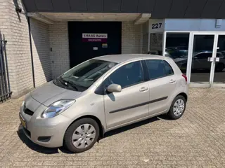 Toyota Yaris 1.3 VVTi Aspiration / AUTOMATIC / KOPPELING MOET VERVANGEN WORDEN / AIRCO / 5 DEUREN