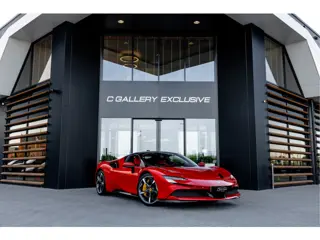 Ferrari SF90 Stradale 4.0 V8 - Origineel NL | Rosso Formula 1 | Lift | Carbon