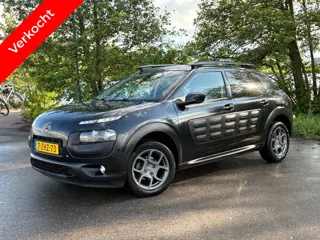 Citroën C4 Cactus 1.2 Shine Trekhaak Afneembaar Camera Navi LED