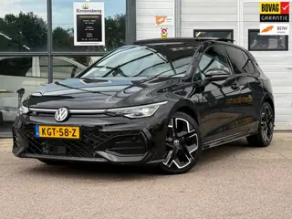 Volkswagen GOLF 1.5 eTSI R-Line Edition| PANO| HUD|