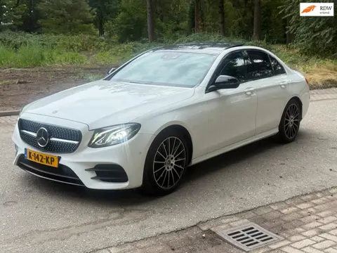 Mercedes-Benz E-klasse 220 d 4Matic AMG TV PANO WIT VOLL 2019 BTW BPM
