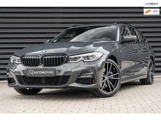 BMW 3-serie Touring 330e High Executive M Sport / DRAVIT GRAU / PANO / 360 CAMERA / HUD / CARBON / T