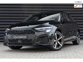 Audi A3 Sportback 40 TFSI e SPORTBACK / HUD / CARPLAY / CAMERA / ALCANTARA