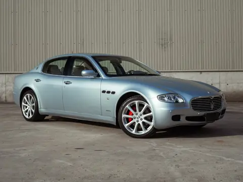 Maserati Quattroporte 4.2 V8 400PK (2005) | 40.975 km | NL-auto | Azzurro California | Glazen schuif