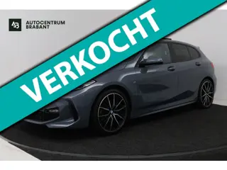 BMW 1-serie 118i Introduction Edition M Sport (PANO, M-PAKKET, CAMERA, STUURVERWARMING, SFEERVERLICH