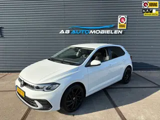 Volkswagen Polo 1.0 TSI Life PDC/ CARPLAY