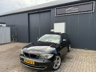 BMW 1-serie 118i High Executive PANO/AUTOMAAT/LEER!!