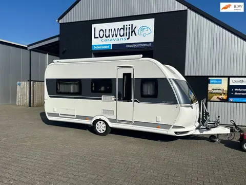 HOBBY De Luxe 460 LU ’19 (Enkele Bedden, Rondzit)