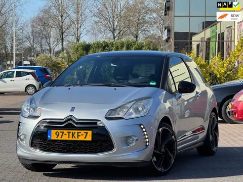 Citroen DS3 1.6 THP Sport Chic| Sporstoelen | Led verlichting | Groot scherm | 18 inch | Parkeersens