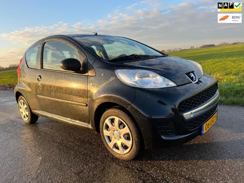 Peugeot 107 1.0-12V XR / 110.000km nap 2010 nwe apk!