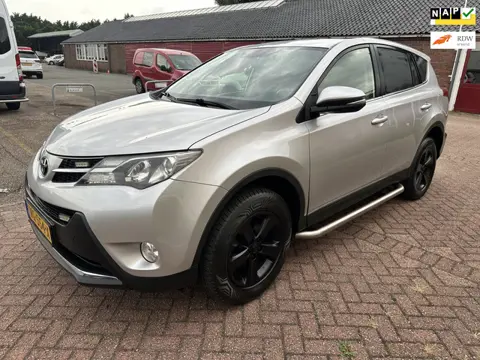 Toyota RAV4 2.2 D-4D Dynamic NAVI/CAMERA/GRIJS KENT/SCHADEVRIJ